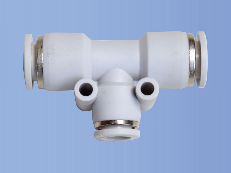 气动接头及气管